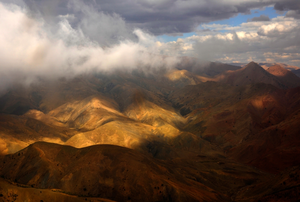 Mountain range, Morocco - Image by Kristian Bertel