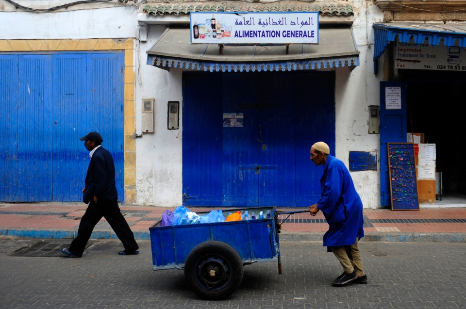 Man with handcart, Morocco - Image by Kristian Bertel