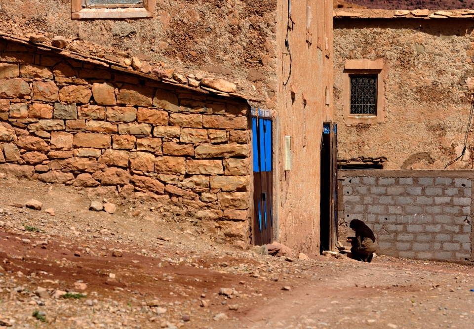 Girl in Morocco - Image by Kristian Bertel