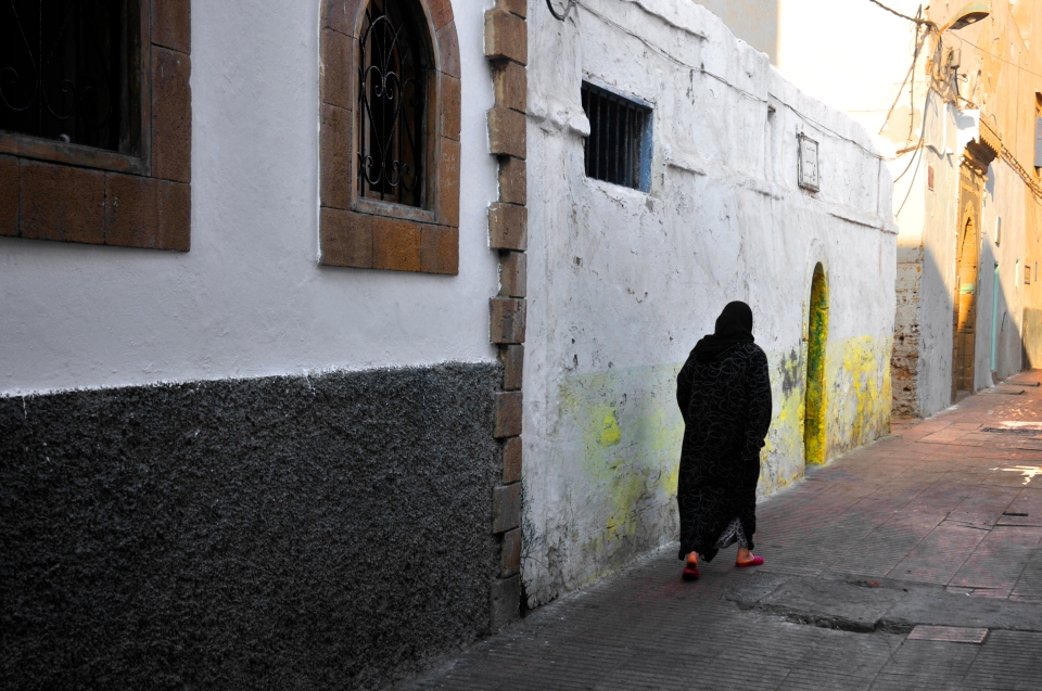 Woman in Morocco - Image by Kristian Bertel